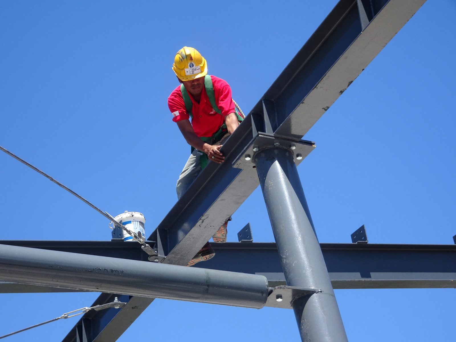 Za delo na višini so potrebna posebna znanja in pogum